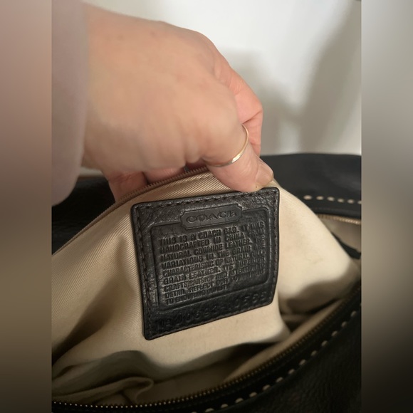 Coach Satchell - Picture 5 of 13